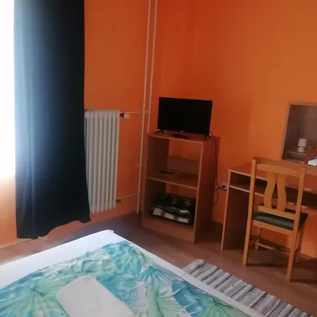 Hotel Beke Szallo *